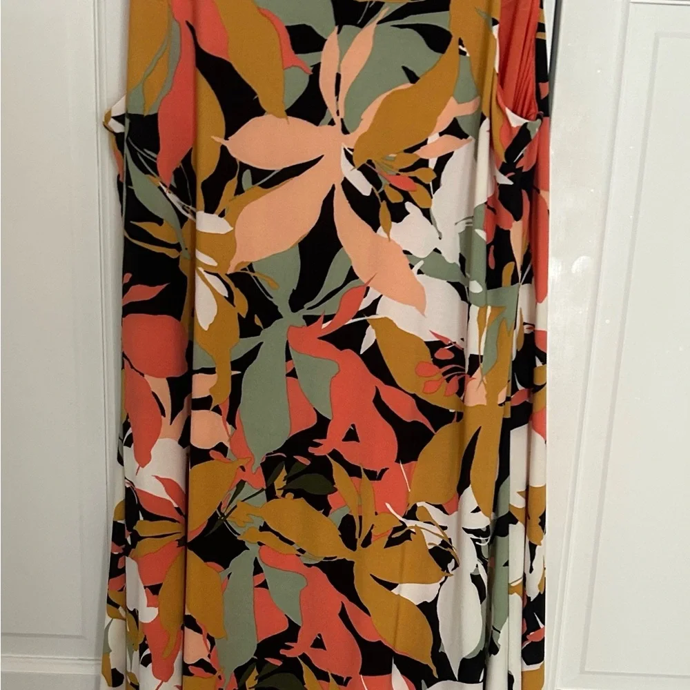Anne Klein Multicolor Leaf Print Mini Swing Dress-A-Line. Size 10 - Picture 8 of 14